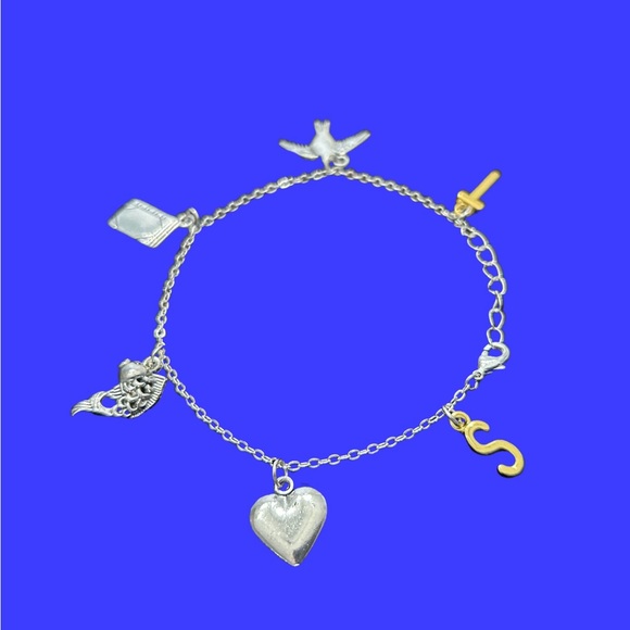 Inspired by Taylor Swift’s “Speak Now” bracelet; silver plated charm bracelet - Picture 4 of 11